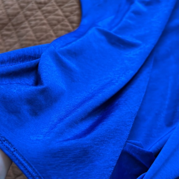 Lark blue Lululemon Essential Tank Pleated size 4 - Picture 4 of 5